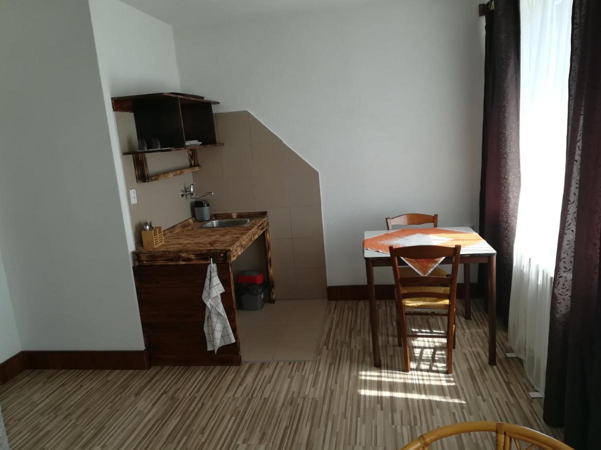 Garni Hotell Liptovský Mikuláš Eksteriør bilde